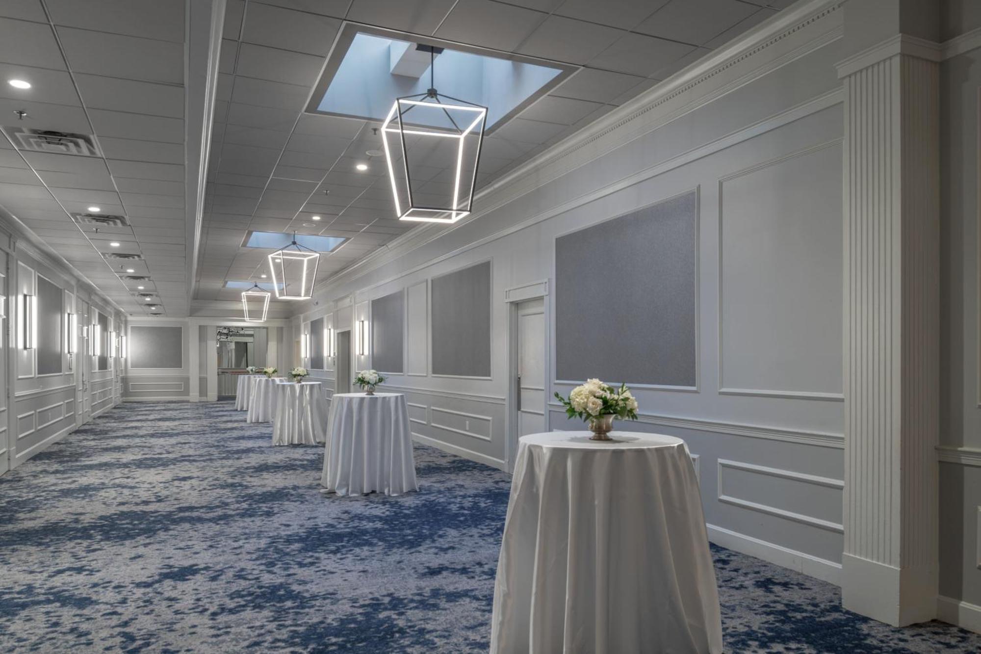 Sheraton Framingham Hotel & Conference Center Extérieur photo